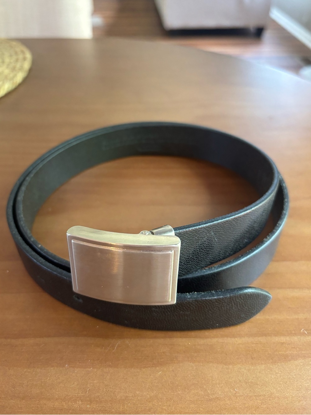 Vintage Coach Black Leather Belt Brushed Silver Plaque Buckle Unisex Size 38 1”